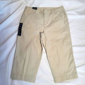 NWT St. John's Bay Khaki Capri Pants Women's Size 12